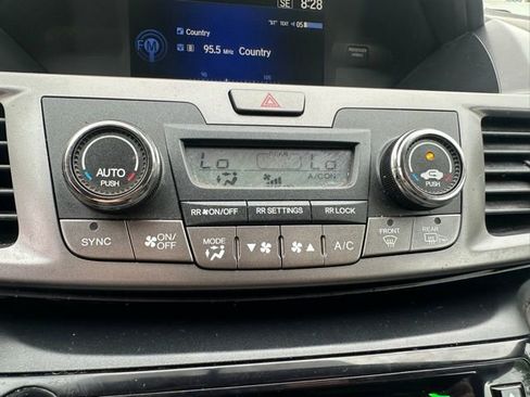 Used 2014 Honda Odyssey EX image 22