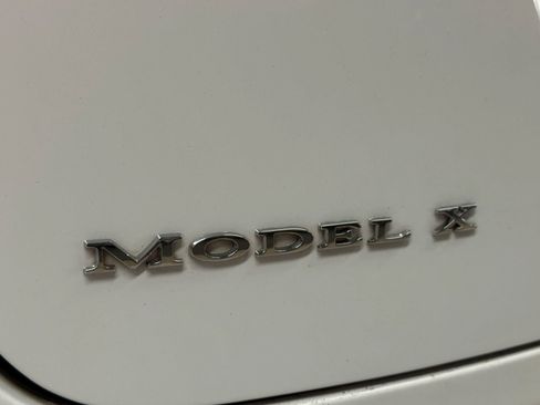 Used 2016 Tesla Model X 75D image 13