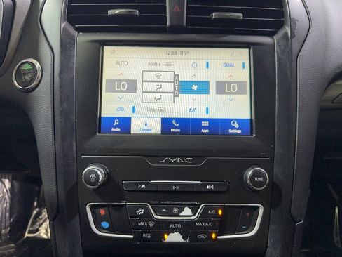 Used 2020 Ford Fusion SE w/ Equipment Group 151A image 16