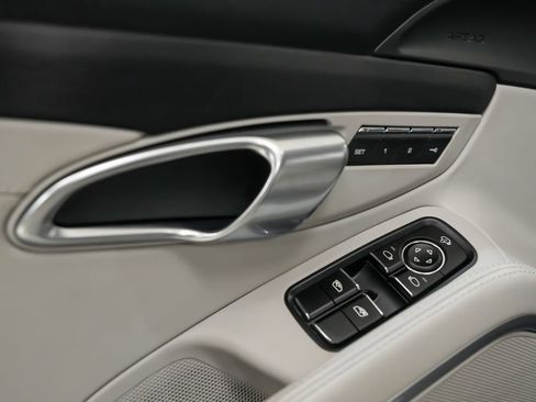 Used 2024 Porsche 718 Boxster GTS RWD image 20