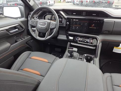 New 2026 GMC Sierra 1500 AT4 w/ Technology Package AWD/4WD image 33