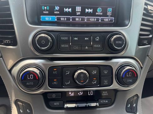 Used 2018 Chevrolet Tahoe LT w/ Luxury Package AWD/4WD image 22