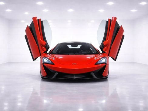 Used 2017 McLaren 570S Coupe 2D image 7