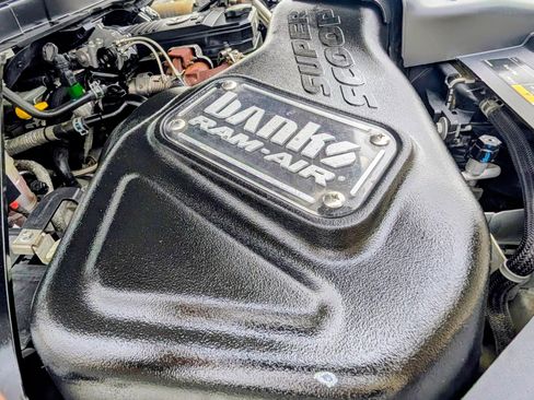 Used 2019 RAM 3500 Limited image 32