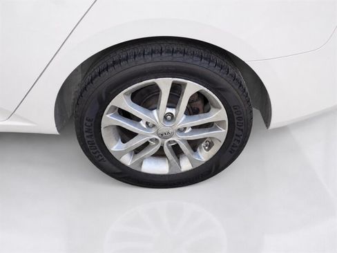 Used 2011 Kia Forte EX w/ Premium Pkg FWD image 22