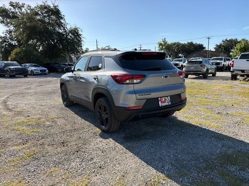 New 2026 Chevrolet TrailBlazer LT w/ Midnight Edition FWD image 7
