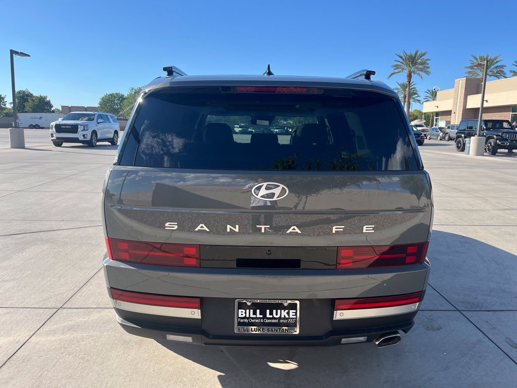 Used 2024 Hyundai Santa Fe Limited FWD image 7