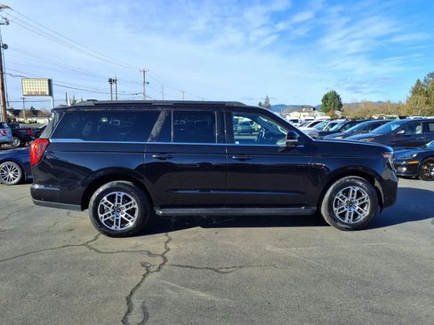 Certified 2025 Ford Expedition Max Active image 12