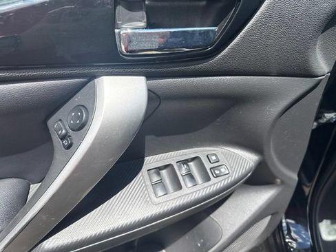Used 2022 Mitsubishi Eclipse Cross SE FWD image 17