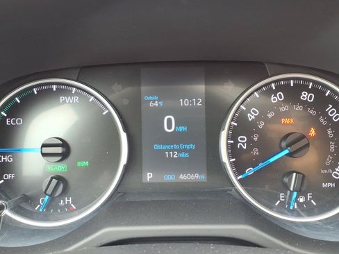 Used 2021 Toyota RAV4 XLE Premium AWD/4WD image 25
