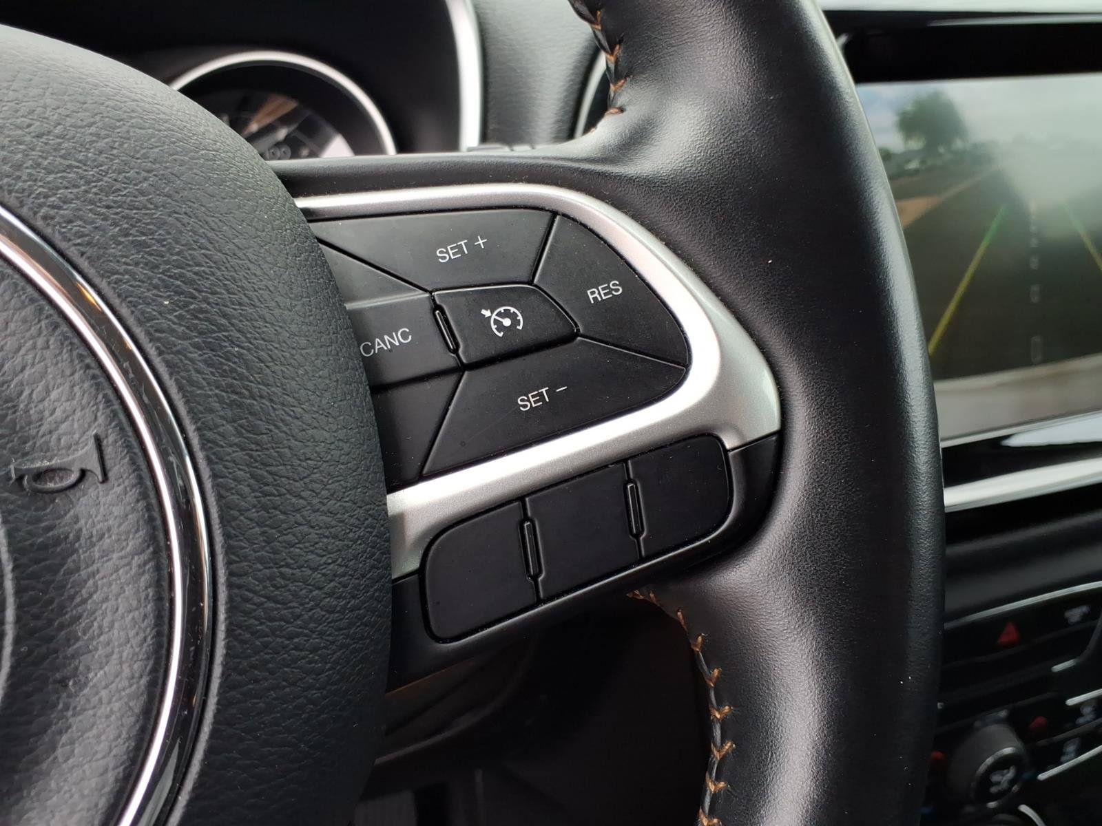 Used 2019 Jeep Compass Limited AWD/4WD image 35