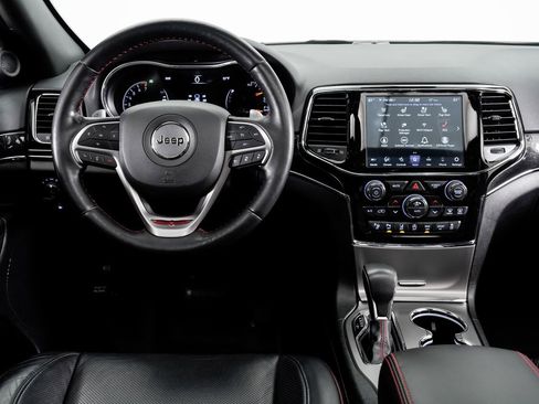 Used 2021 Jeep Grand Cherokee Trailhawk w/ Trailhawk Luxury Group image 16