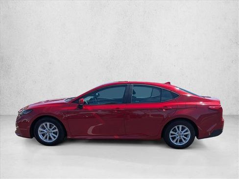 Used 2025 Toyota Camry LE FWD image 10