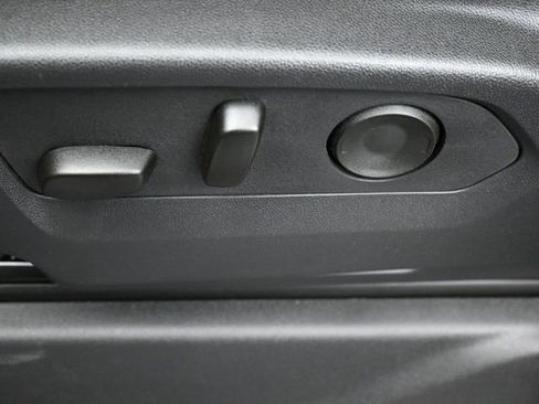 Used 2025 Chevrolet Silverado 1500 Custom AWD/4WD image 11