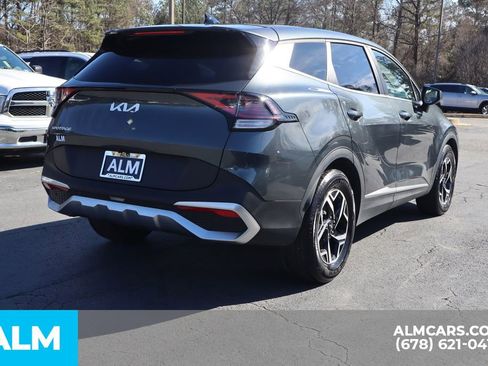 Used 2024 Kia Sportage LX image 6