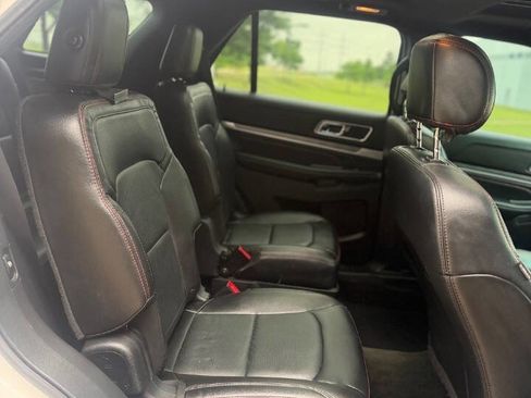 Used 2016 Ford Explorer Sport AWD/4WD image 10