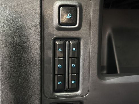Used 2025 Ford Expedition Active AWD/4WD image 31