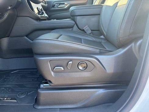 New 2026 GMC Yukon Denali w/ LPO, Floor Liner Package image 13