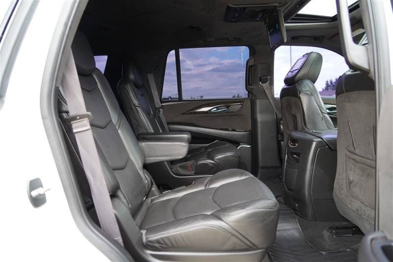 Used 2016 Cadillac Escalade Platinum AWD/4WD image 84