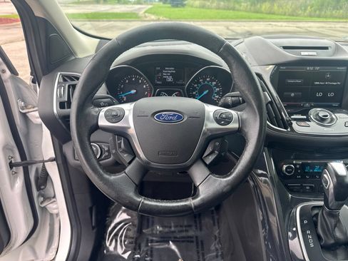 Used 2013 Ford Escape Titanium w/ Parking Technology Pkg AWD/4WD image 17