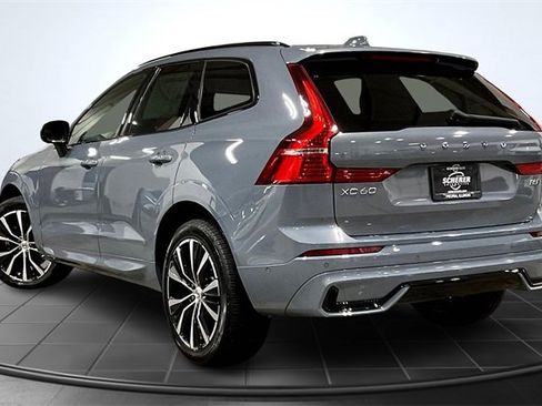 Certified 2023 Volvo XC60 B5 Plus w/ Climate Package image 13