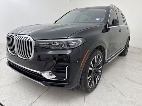 Used 2020 BMW X7 xDrive40i w/ Parking Assistance Package image 9