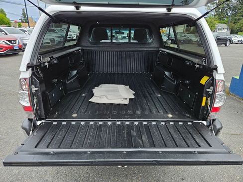 Used 2011 Toyota Tacoma 4x4 Access Cab w/ SR5 Pkg #2 image 9