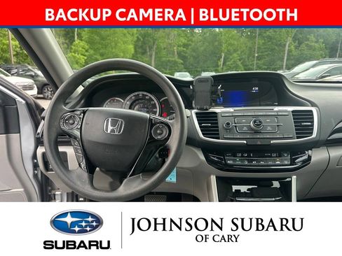Used 2017 Honda Accord LX image 2
