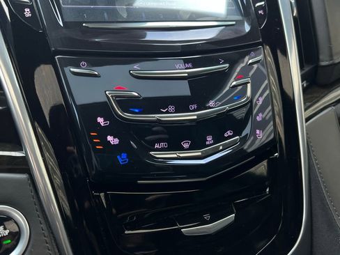 Used 2020 Cadillac Escalade Platinum image 51