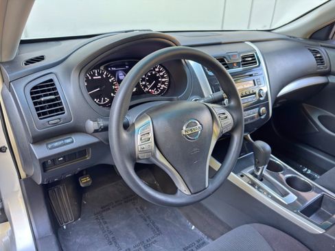 Used 2013 Nissan Altima 2.5 S image 12