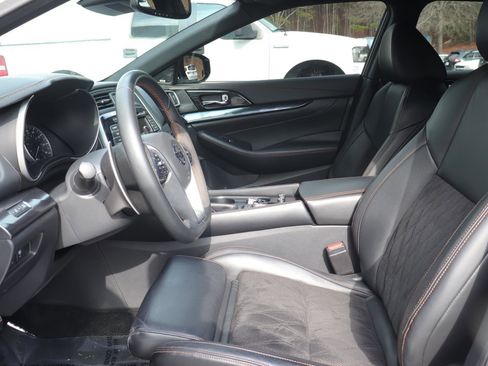 Used 2019 Nissan Maxima SR w/ Premium Package image 14