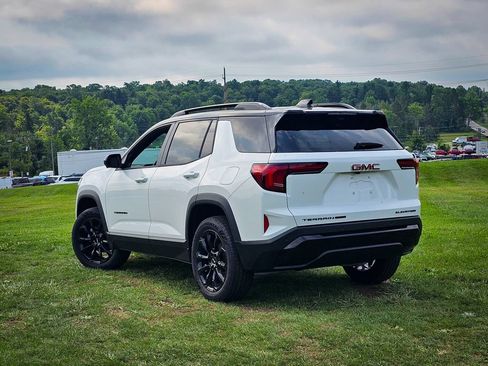 New 2027 GMC Terrain Elevation w/ Elevation Premium Package AWD/4WD image 5