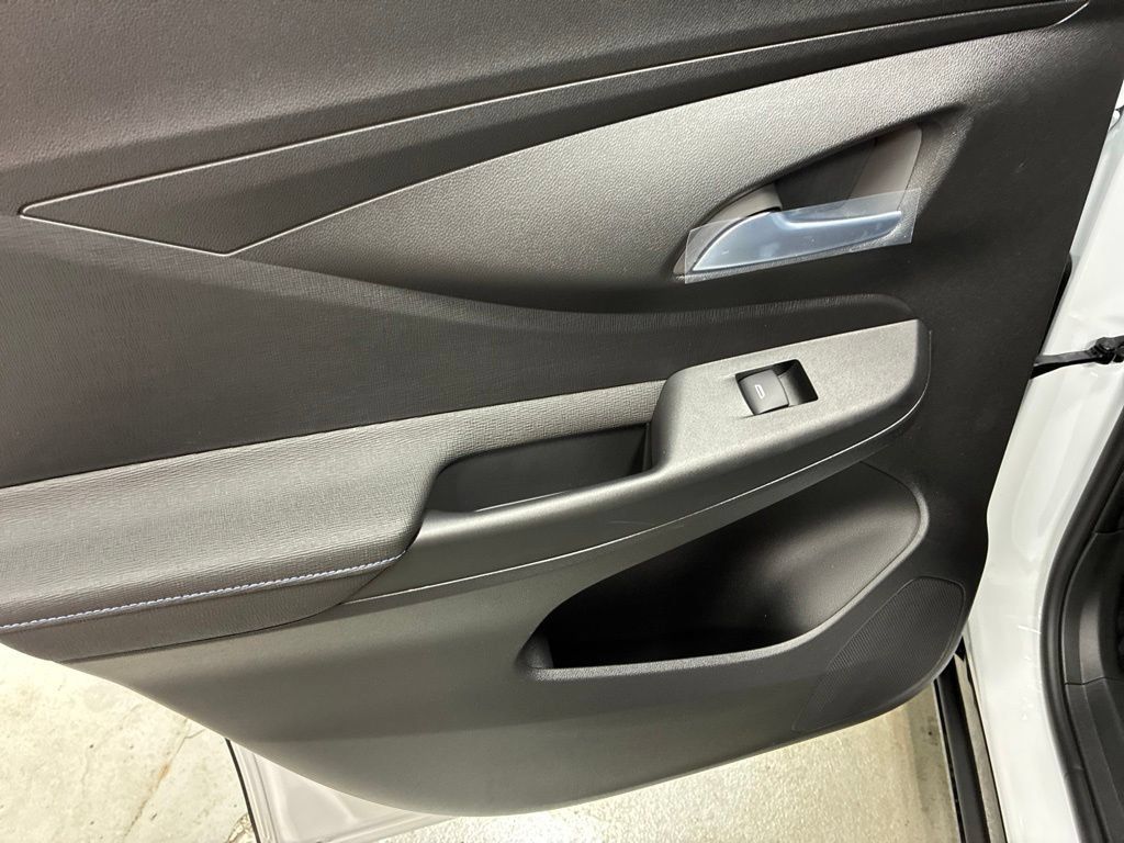 New 2026 Buick Envista Sport Touring w/ Convenience I Package FWD image 24