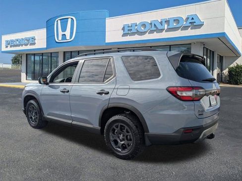 New 2026 Honda Pilot TrailSport image 6