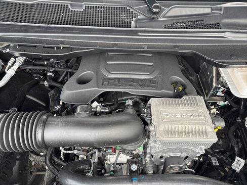 New 2026 RAM 1500 4x4 Crew Cab image 43