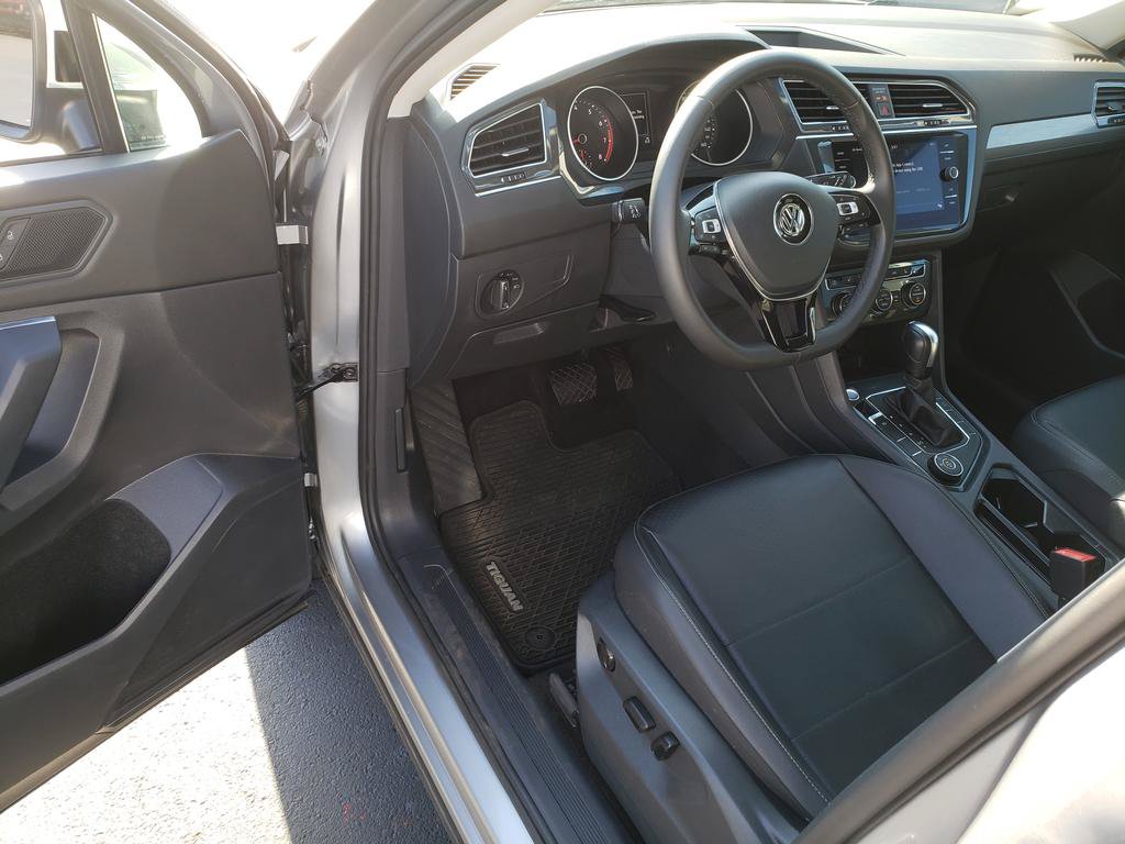 Used 2020 Volkswagen Tiguan SE AWD/4WD image 10