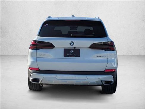 New 2026 BMW X5 xDrive50e w/ Executive Package image 8