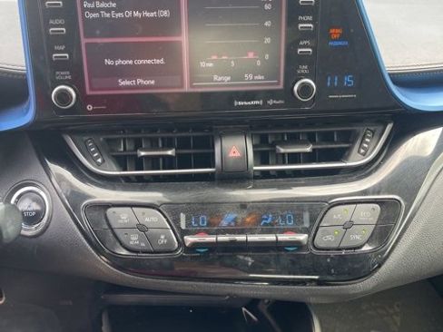 Used 2019 Toyota C-HR XLE image 7