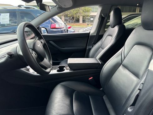 Used 2020 Tesla Model Y Performance image 12