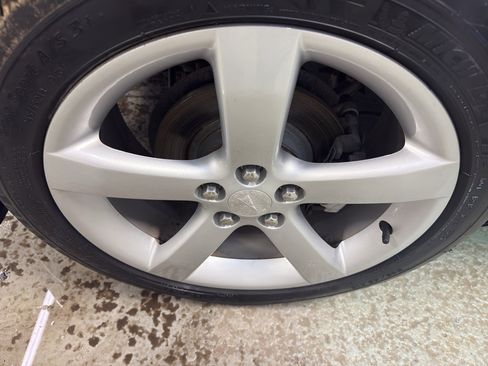 Used 2006 Pontiac Solstice Convertible w/ Premium Package image 26