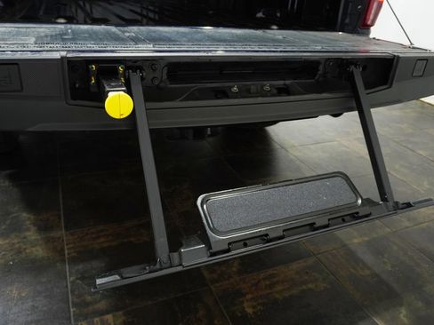 Used 2024 Ford F150 Raptor AWD/4WD image 7