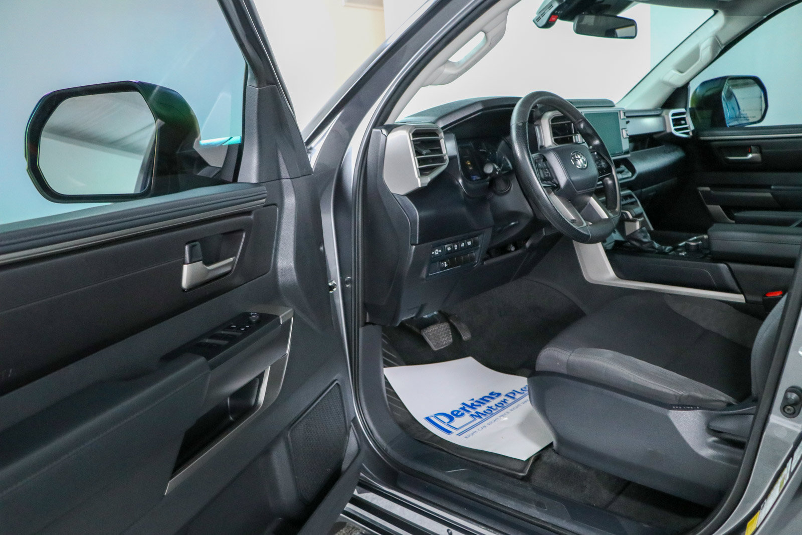 Used 2024 Toyota Tundra SR5 AWD/4WD image 4