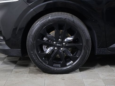 Used 2024 Kia Carnival SX Prestige FWD image 27