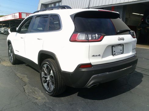 Used 2022 Jeep Cherokee Limited w/ Elite Package image 3