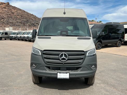 New 2026 Mercedes-Benz Sprinter 2500 image 8