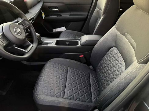 New 2026 Nissan Kicks SV image 16