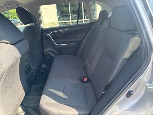 Used 2023 Toyota RAV4 LE AWD/4WD image 20