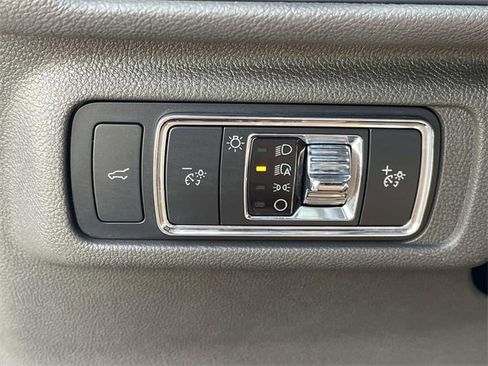 Used 2020 Lincoln Corsair FWD image 39