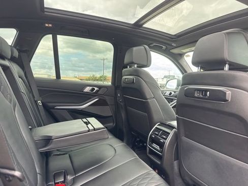 Used 2025 BMW X5 xDrive50e AWD/4WD image 13