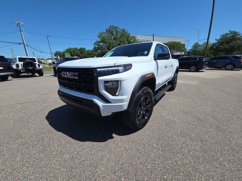 Used 2025 GMC Canyon Elevation RWD image 4